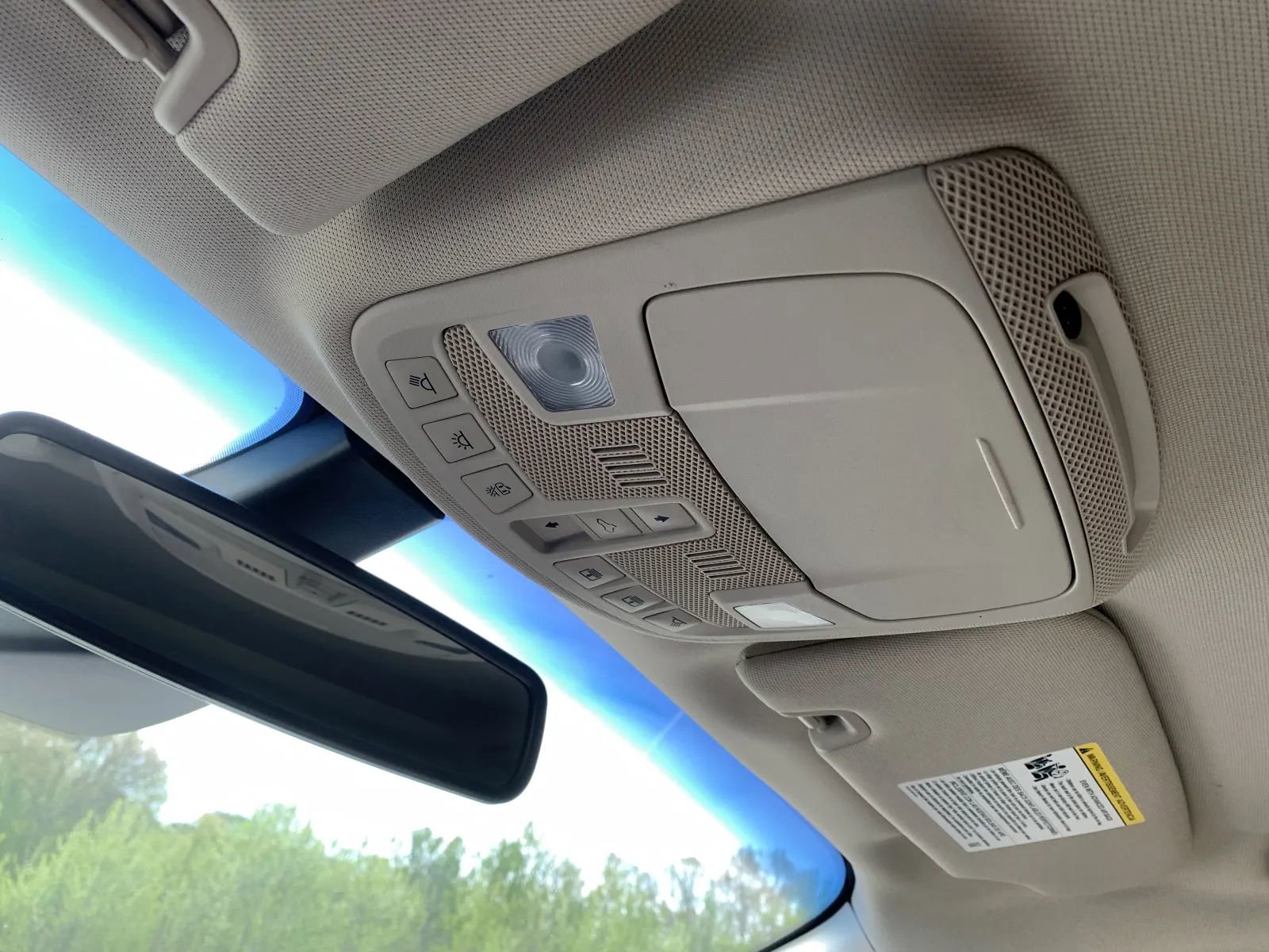 Used 2020 Lincoln Continental w/ Premium Package image 21