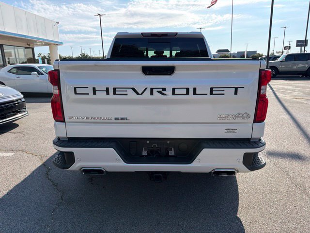 Used 2022 Chevrolet Silverado 1500 High Country w/ High Country Premium Package AWD/4WD image 4