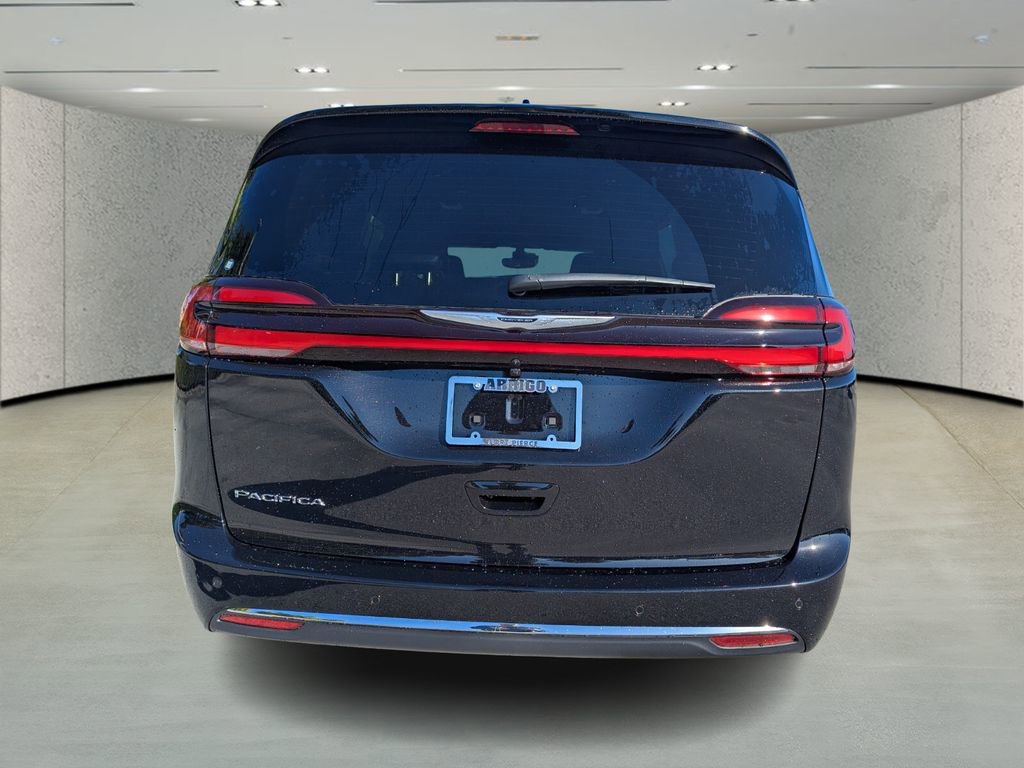New 2026 Chrysler Pacifica Select image 5