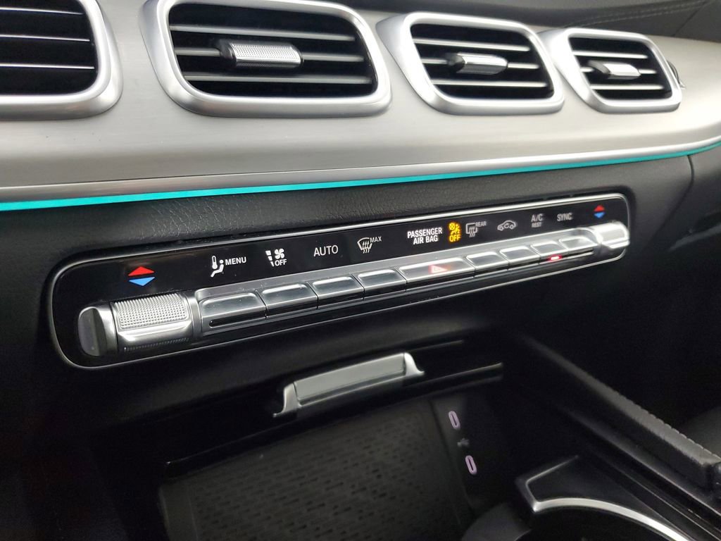 Used 2025 Mercedes-Benz GLS 450 4MATIC image 31