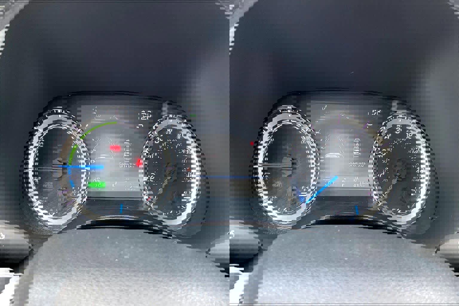 Used 2023 Toyota Highlander LE image 24