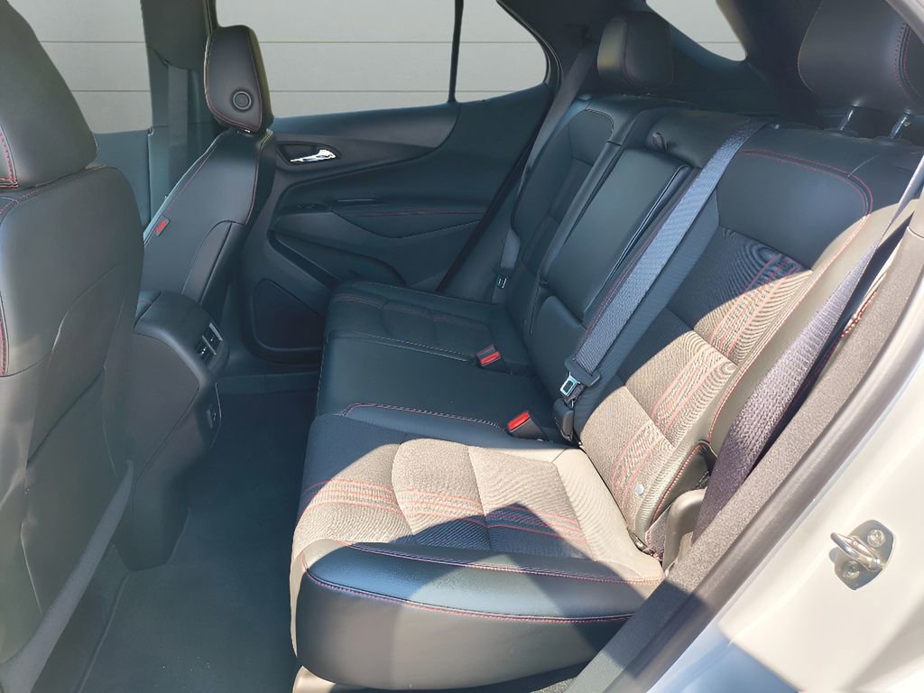 Used 2023 Chevrolet Equinox RS FWD image 27