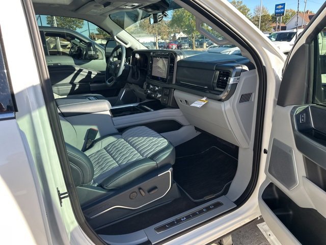 Used 2024 Ford F350 Limited image 19