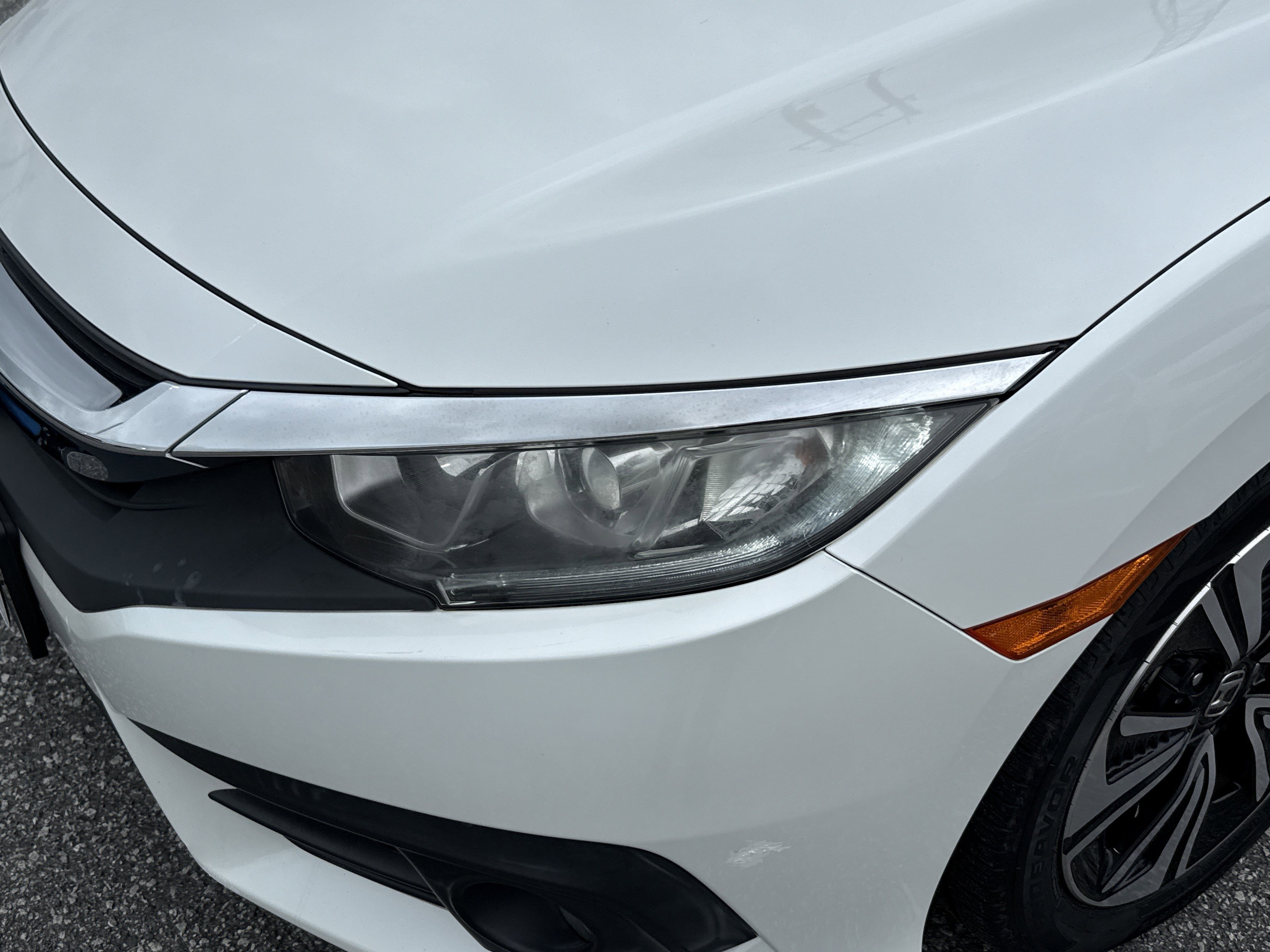 Used 2017 Honda Civic EX-L image 6