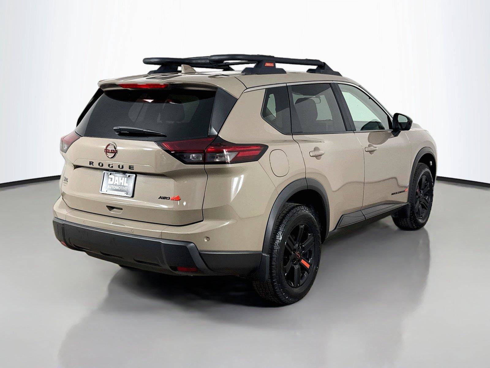 Used 2025 Nissan Rogue SV AWD/4WD image 13