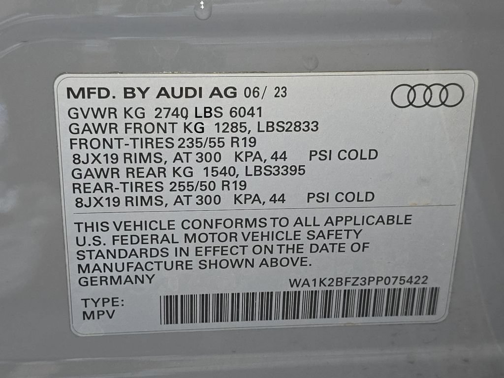 Used 2023 Audi Q4 e-tron Premium w/ Convenience Package AWD/4WD image 34