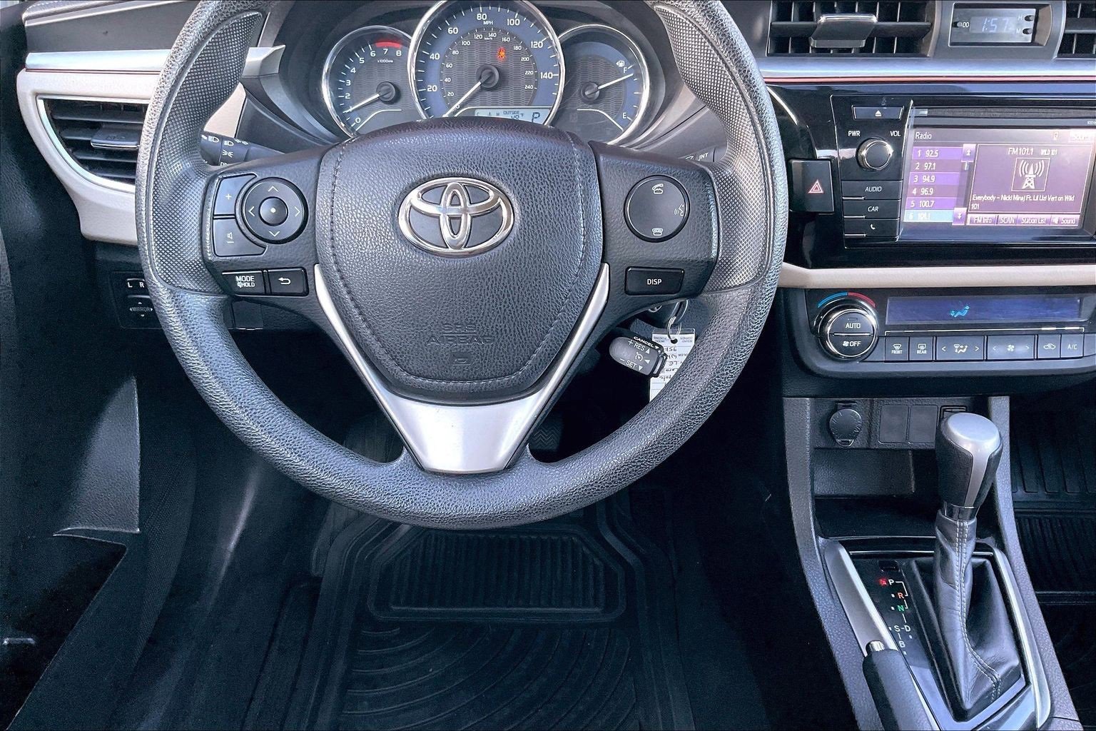 Used 2014 Toyota Corolla LE image 8