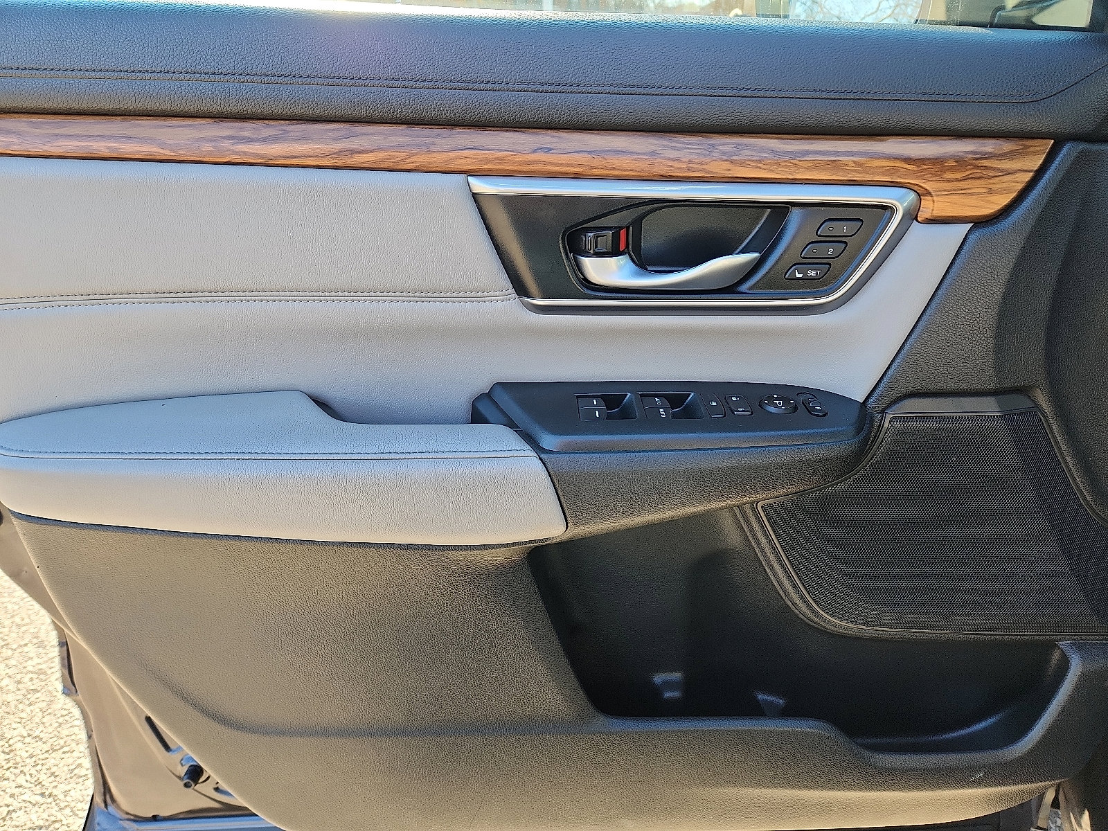 Used 2019 Honda CR-V Touring image 13