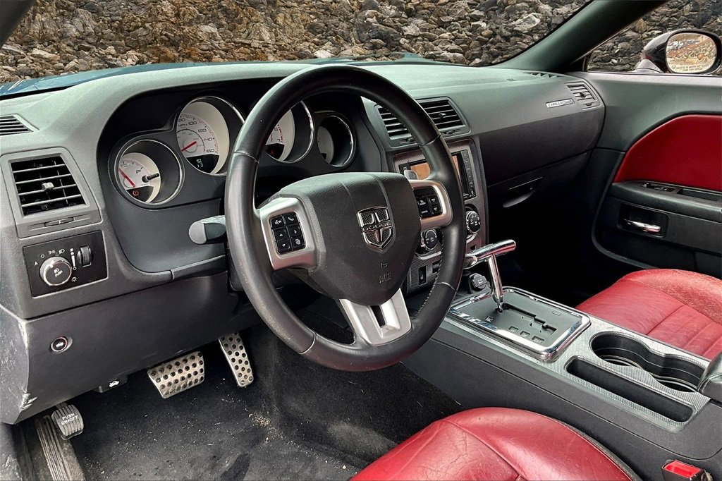 Used 2013 Dodge Challenger R/T image 12