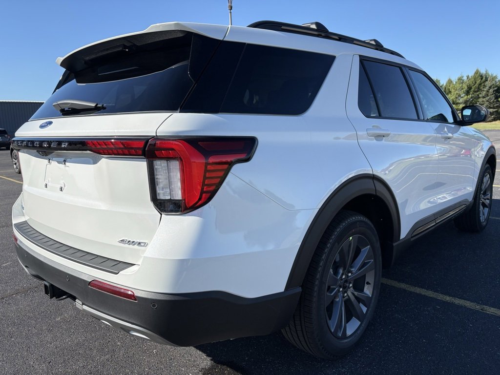 New 2026 Ford Explorer Active image 6