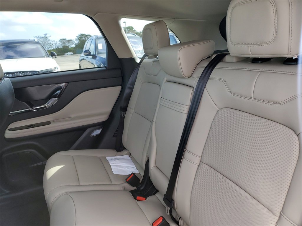 New 2026 Lincoln Corsair Grand Touring image 12