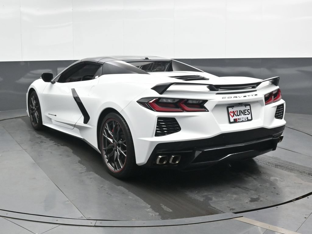 Used 2023 Chevrolet Corvette Stingray Premium Conv w/ Z51 Performance Package RWD image 9