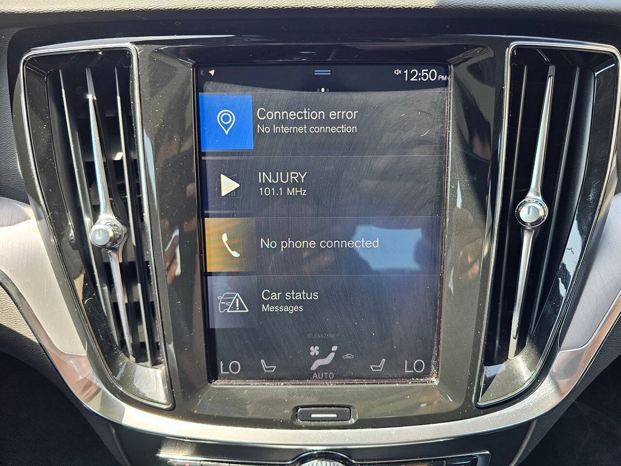 Used 2019 Volvo S60 T6 Momentum w/ Premium Package AWD/4WD image 14