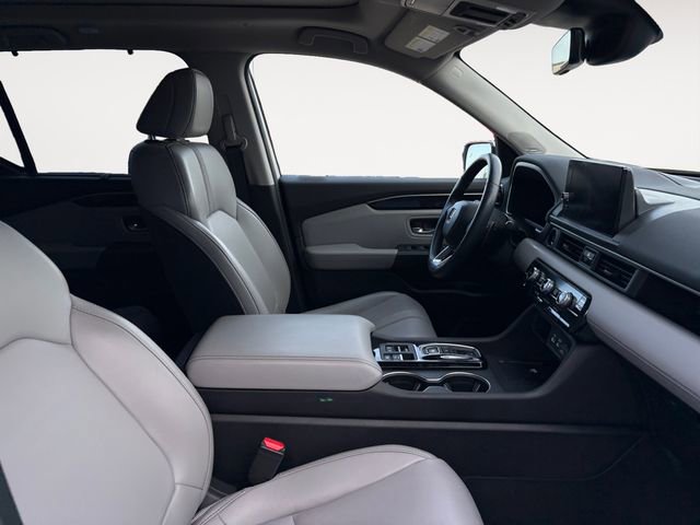 Used 2024 Honda Pilot Touring image 14