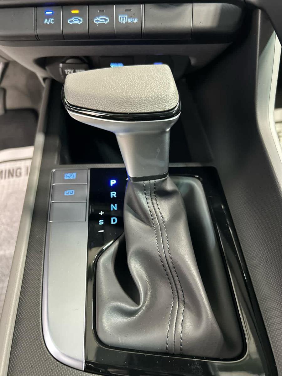 New 2026 Hyundai Elantra SE FWD image 7