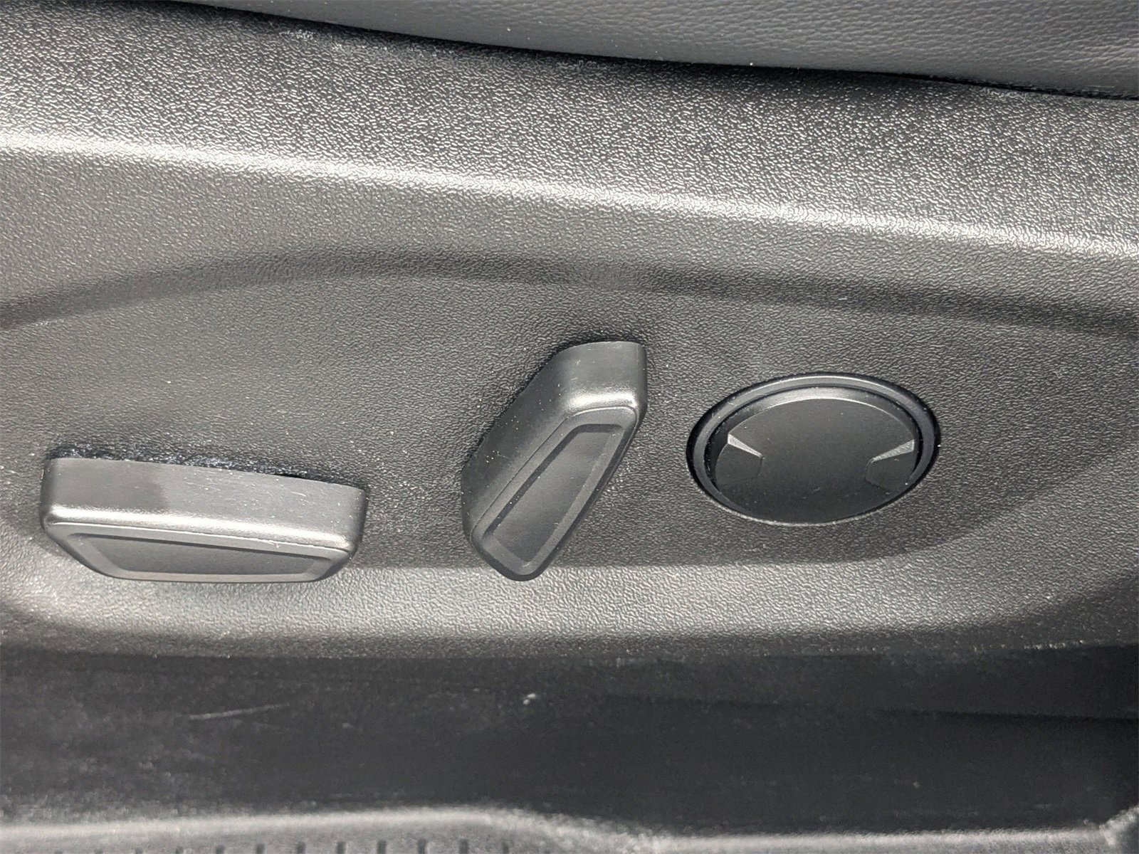 Used 2023 Ford Edge SEL image 20