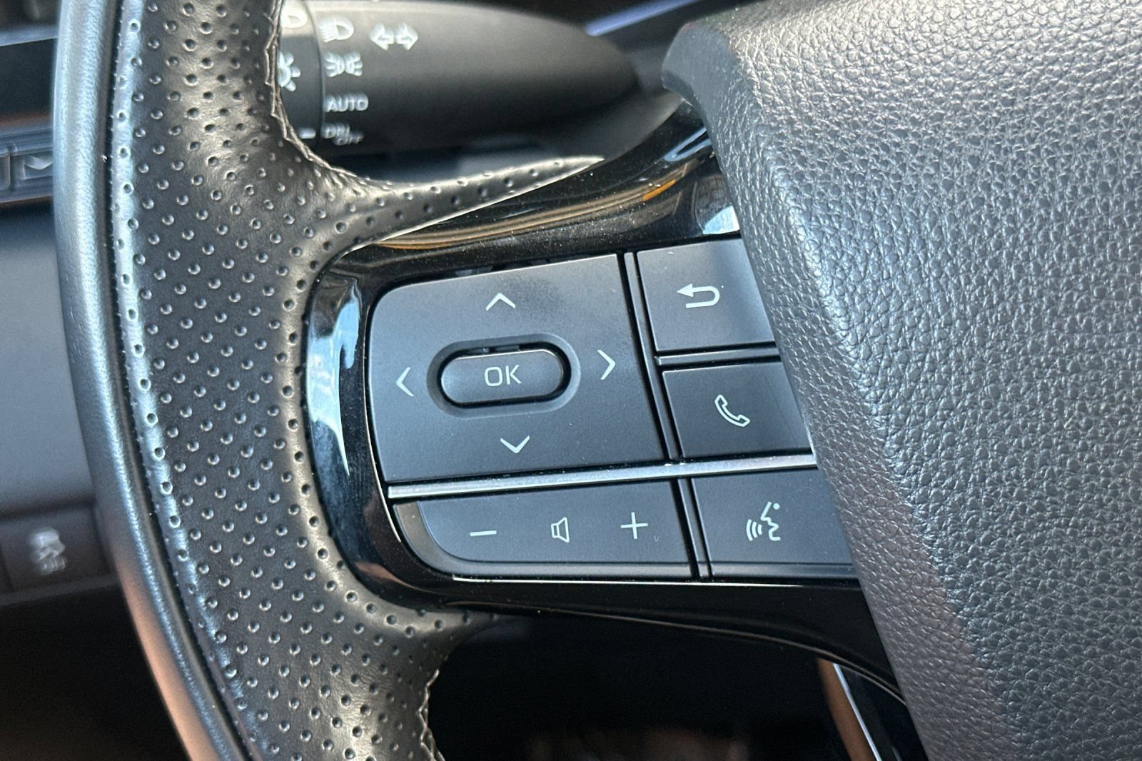 Certified 2023 Toyota Mirai w/ Advanced Technology Package RWD image 27