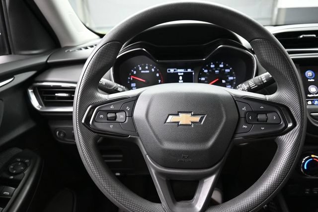 Used 2022 Chevrolet TrailBlazer LT FWD image 8