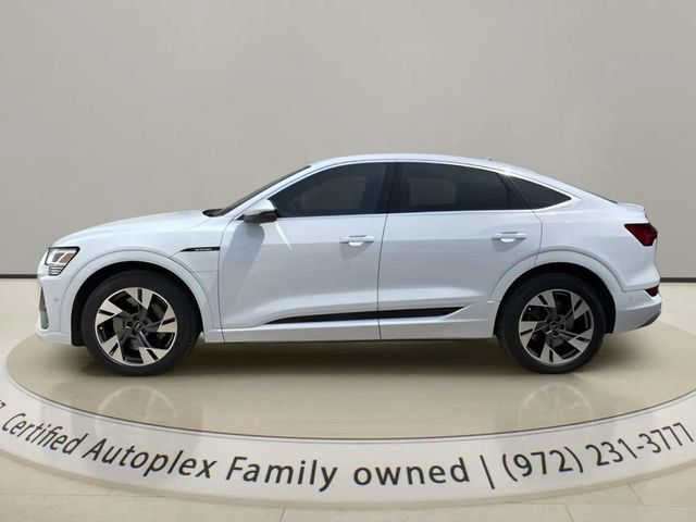 Used 2022 Audi e-tron Premium Plus w/ Premium Plus Package AWD/4WD image 2