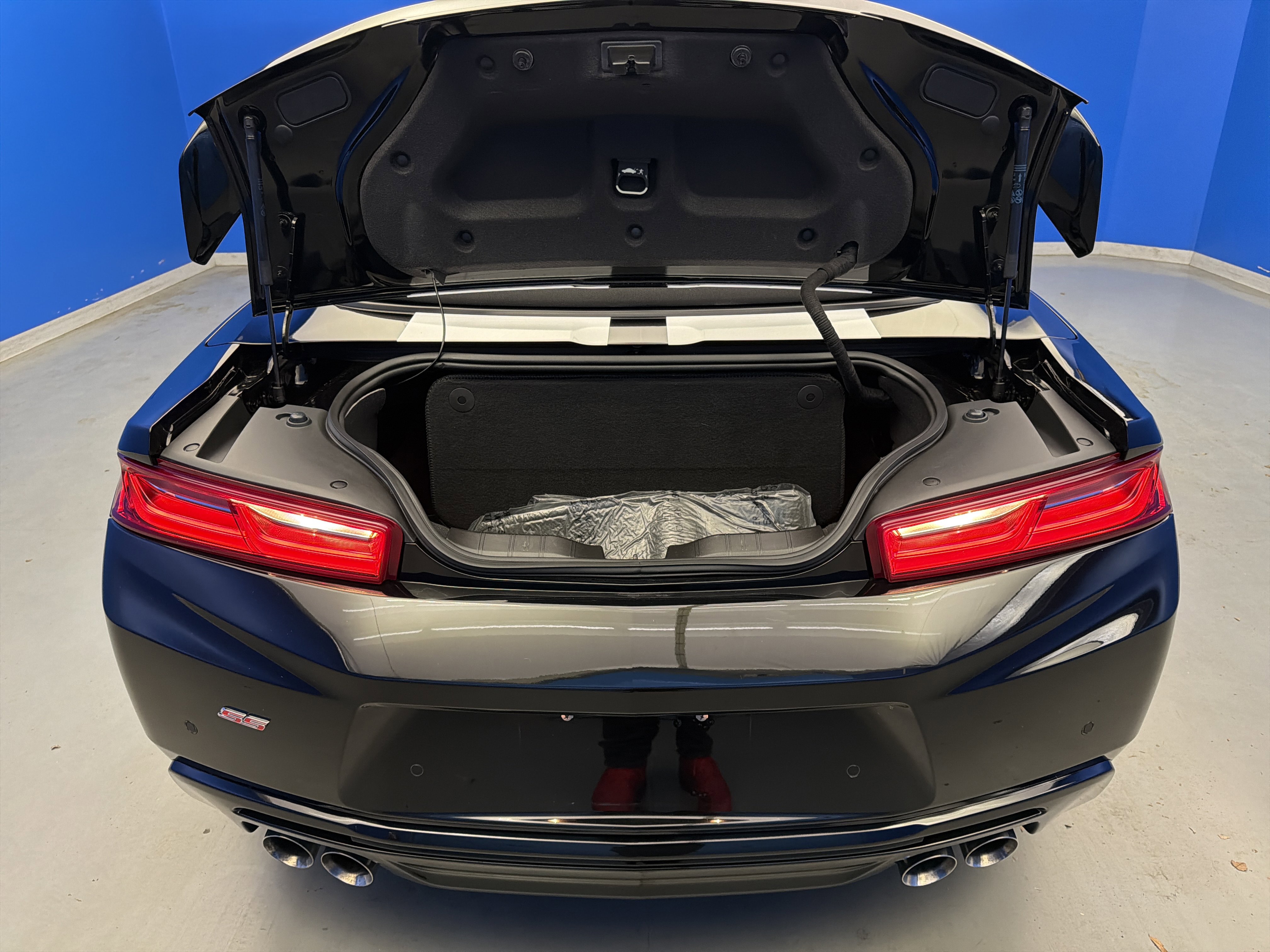 Used 2016 Chevrolet Camaro SS RWD image 29