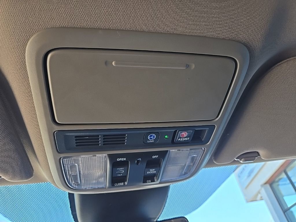 Used 2024 Honda Odyssey Elite image 74