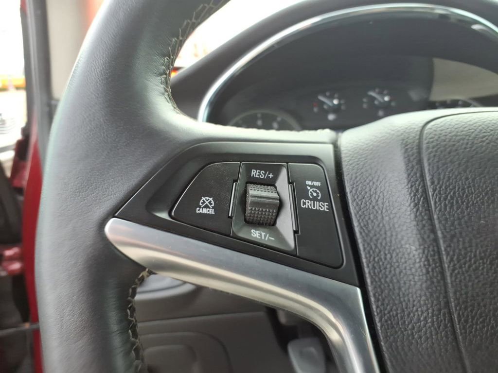 Used 2022 Buick Encore Preferred w/ Safety Package image 14