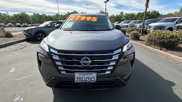 Used 2025 Nissan Rogue S image 8