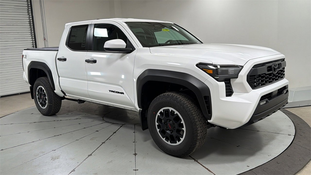 New 2026 Toyota Tacoma TRD Off-Road image 3
