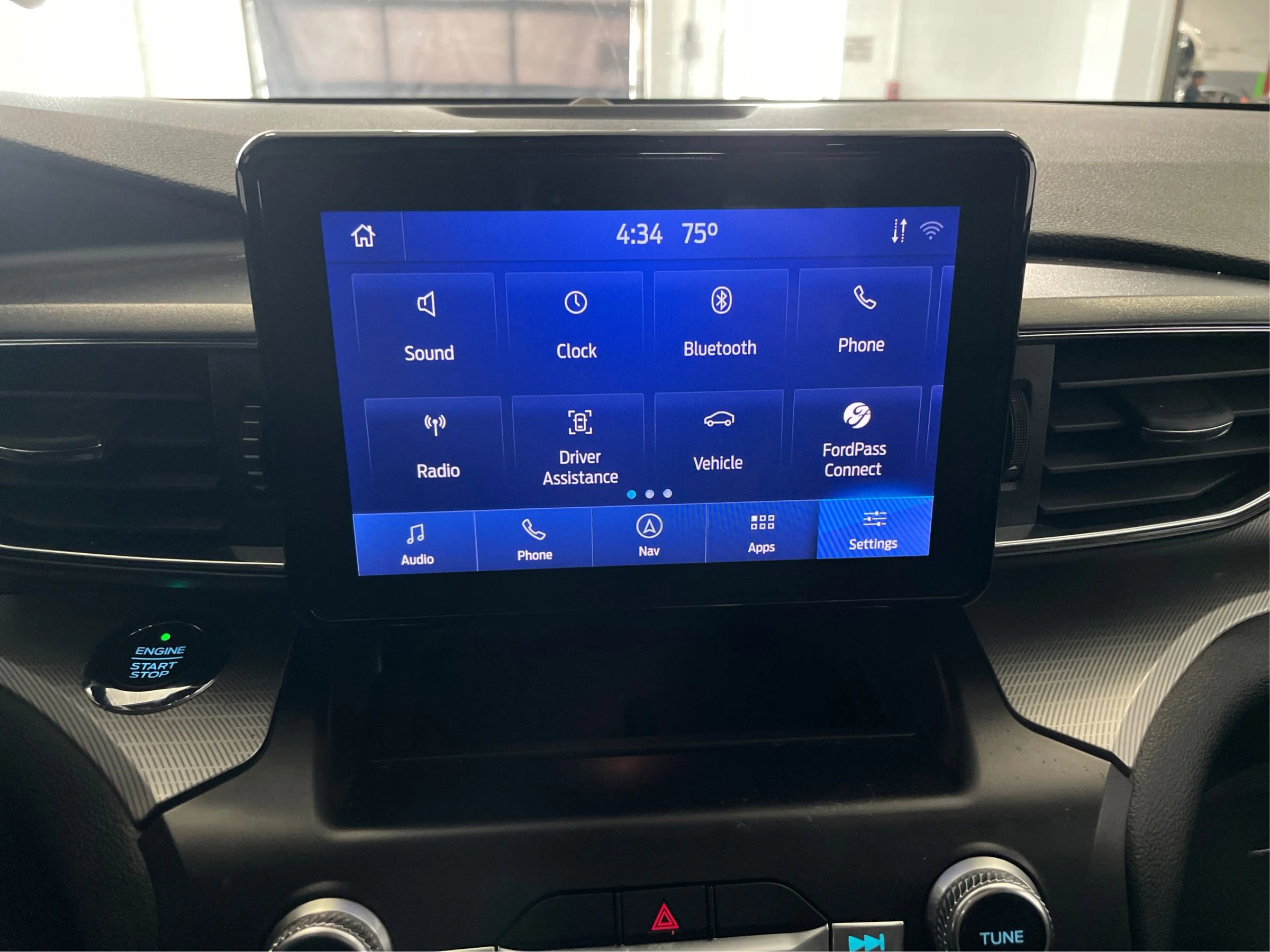 Used 2020 Ford Explorer XLT w/ Equipment Group 202A image 32