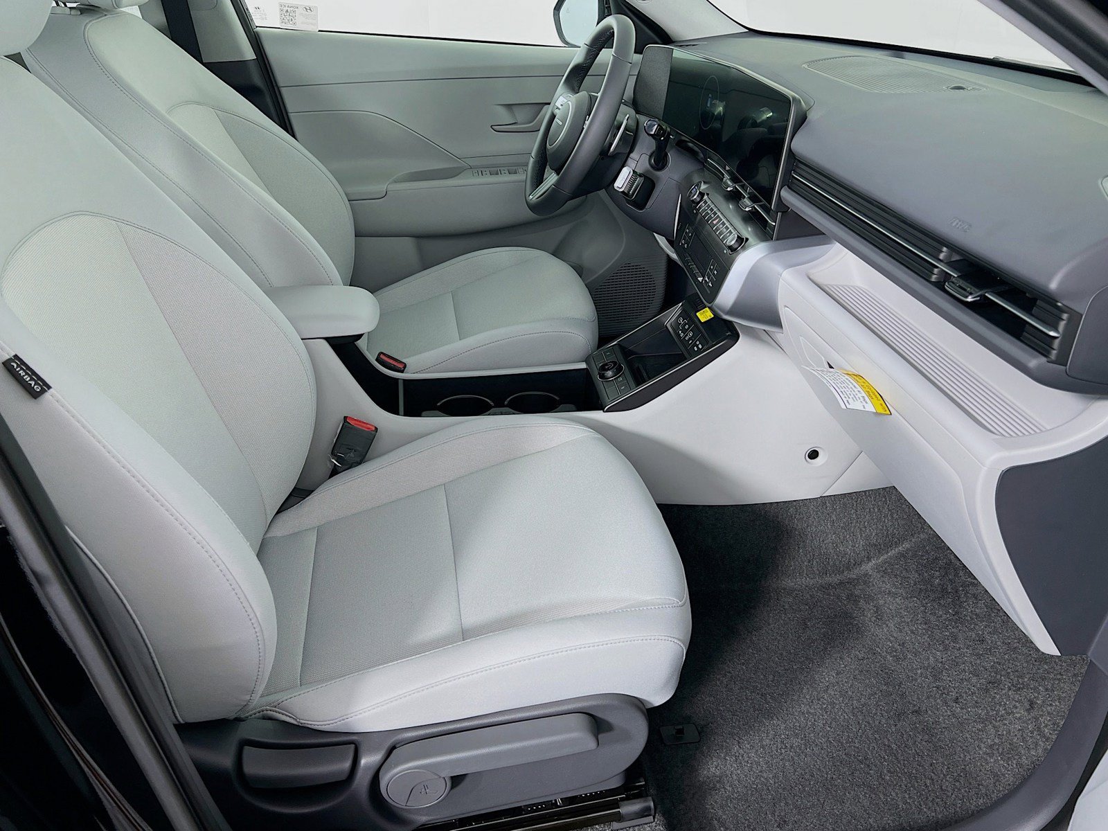 New 2025 Hyundai Kona SEL AWD/4WD image 23