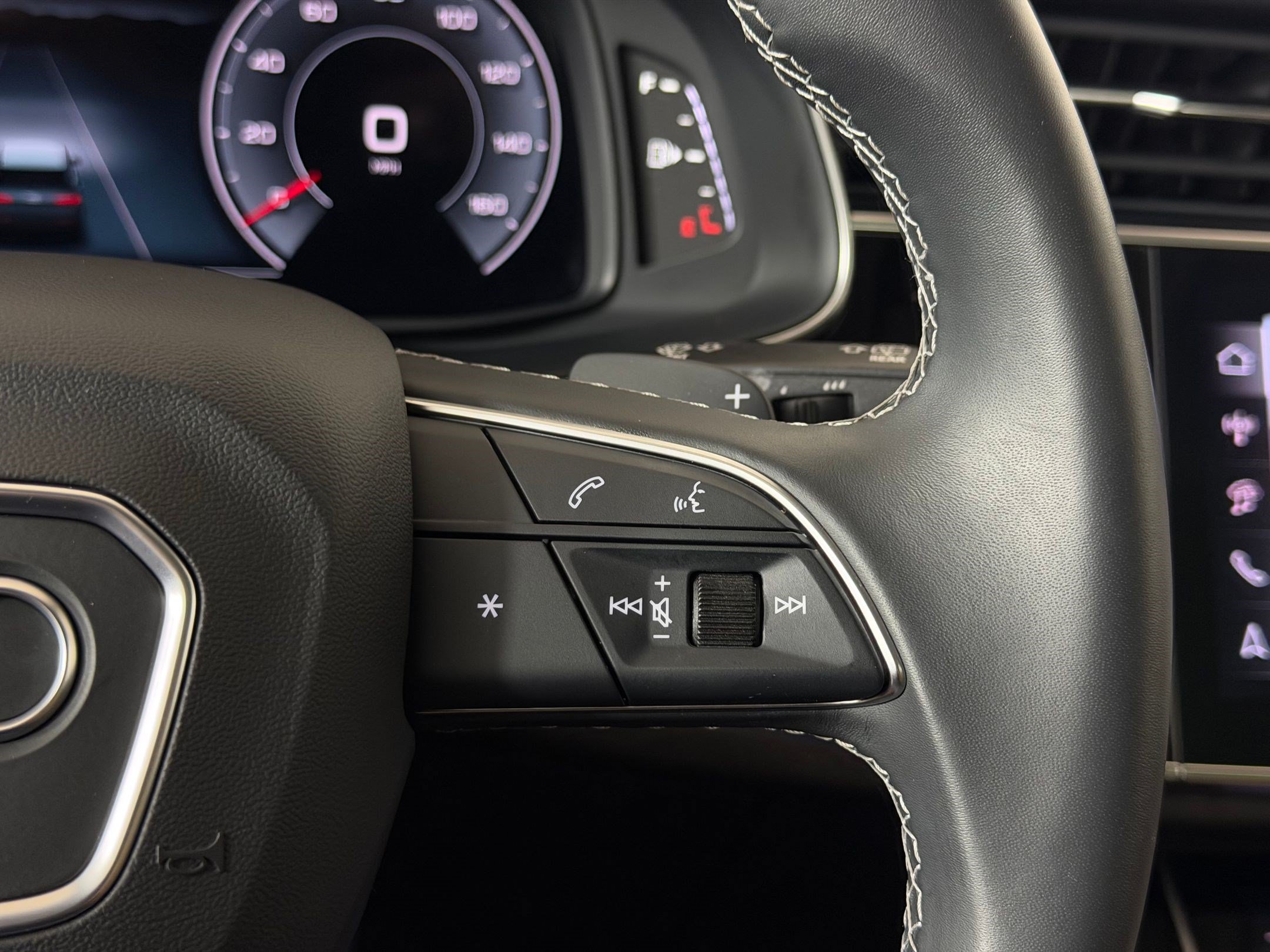 Certified 2026 Audi Q7 2.0T Premium AWD/4WD image 16