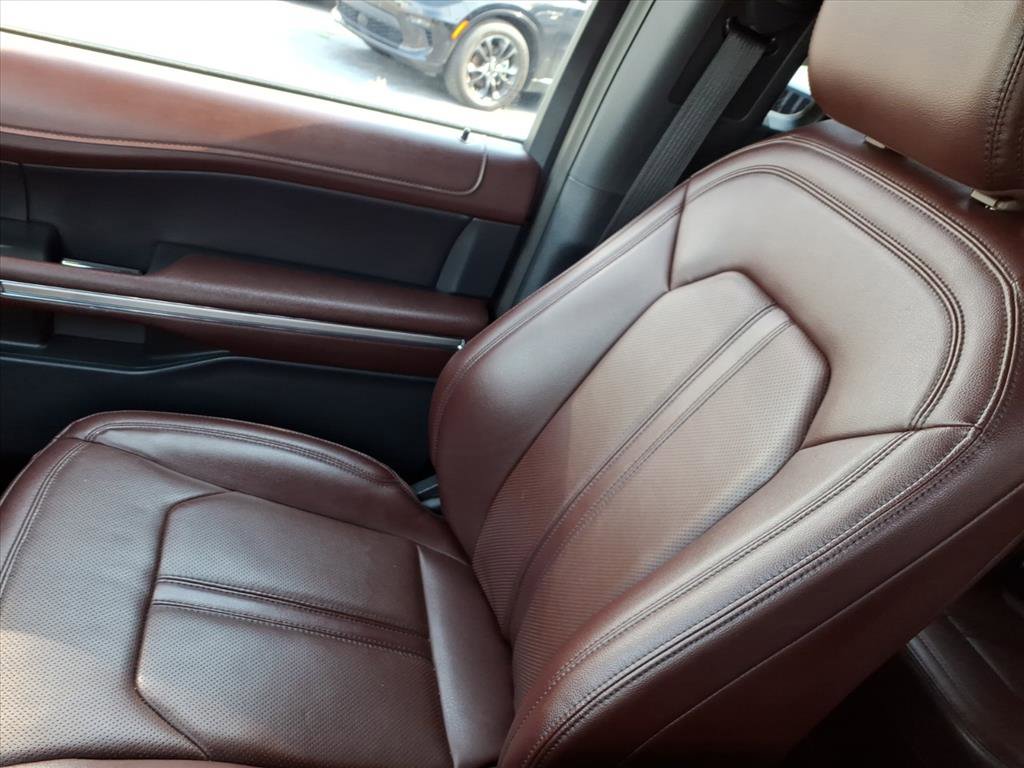 Used 2024 Ford Expedition Limited image 22
