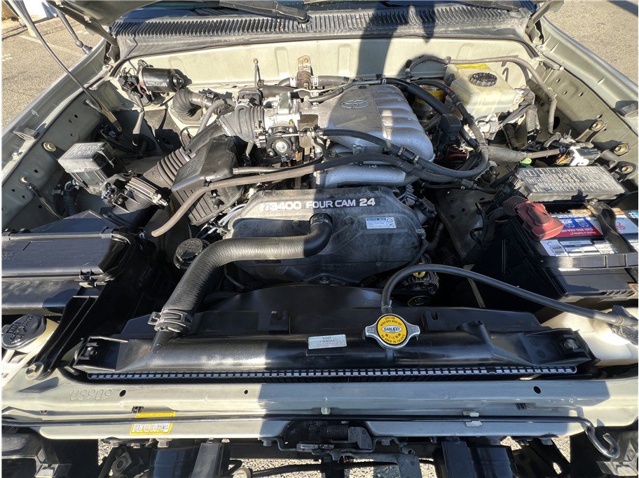 Used 2001 Toyota 4Runner SR5 image 18