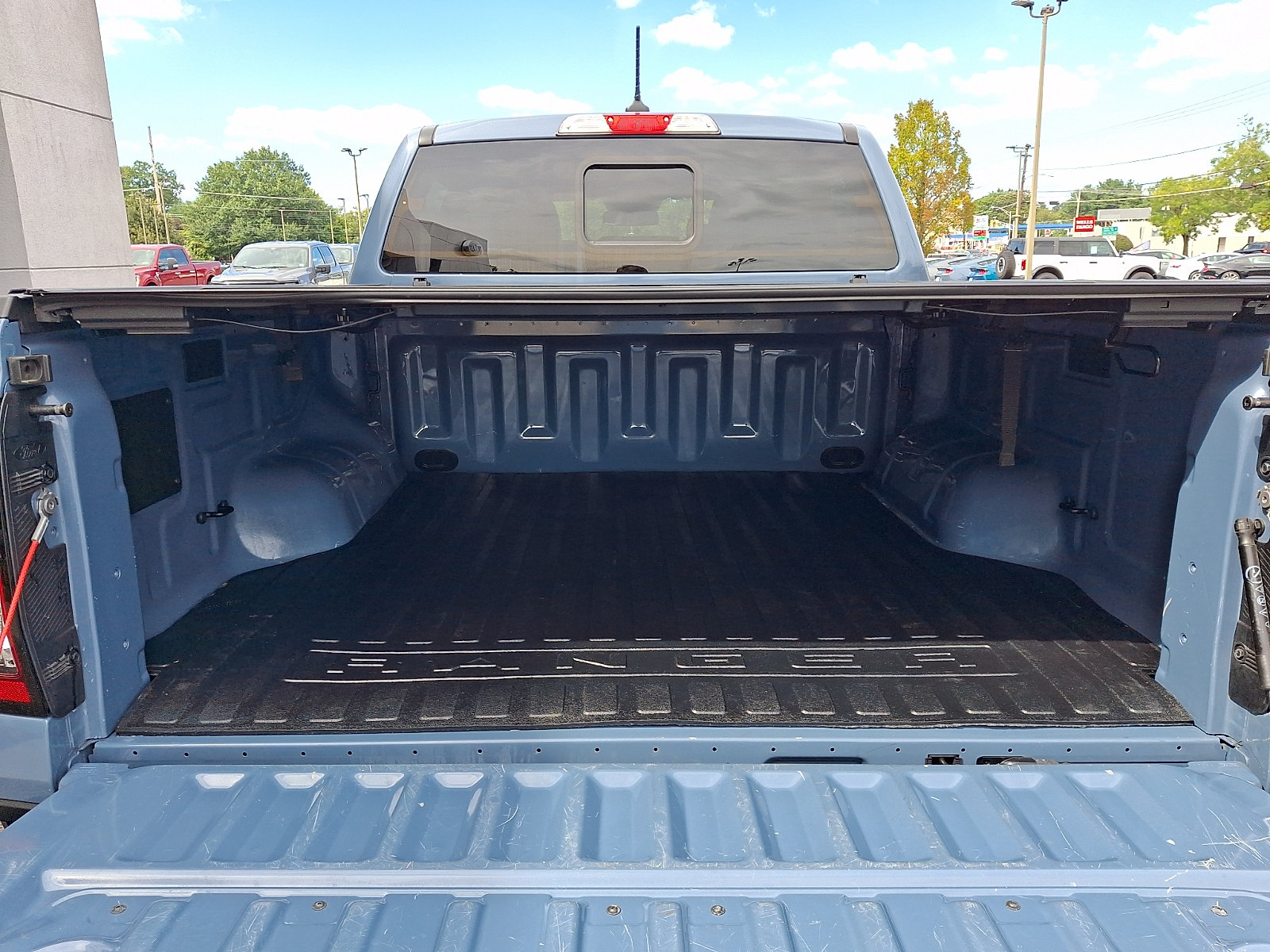 Used 2025 Ford Ranger Lariat w/ FX4 Off-Road Package AWD/4WD image 30