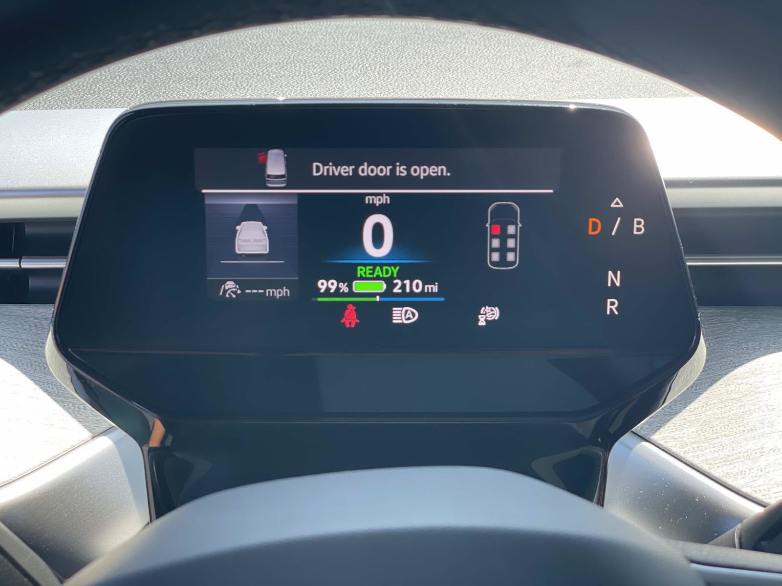 Certified 2025 Volkswagen ID. Buzz Pro S Plus AWD/4WD image 18