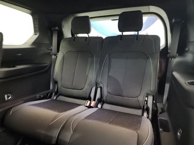 New 2025 Jeep Grand Cherokee L Laredo w/ Luxury Tech Group I image 37