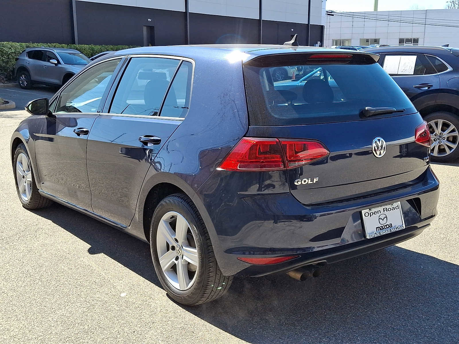 Used 2017 Volkswagen Golf Wolfsburg Edition image 6