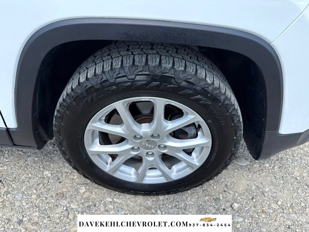 Used 2014 Jeep Cherokee Latitude FWD image 9