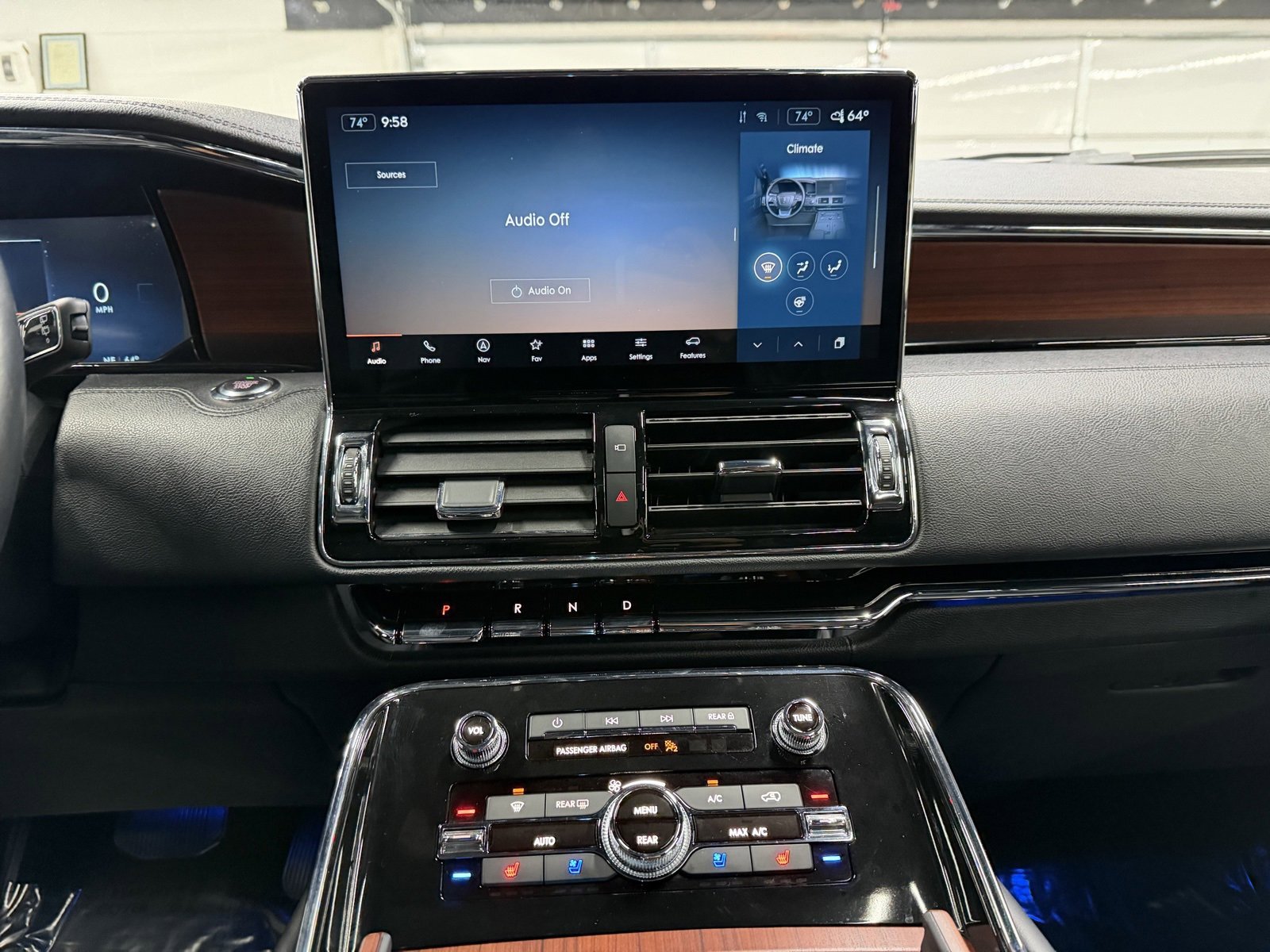 Used 2023 Lincoln Navigator Reserve image 15