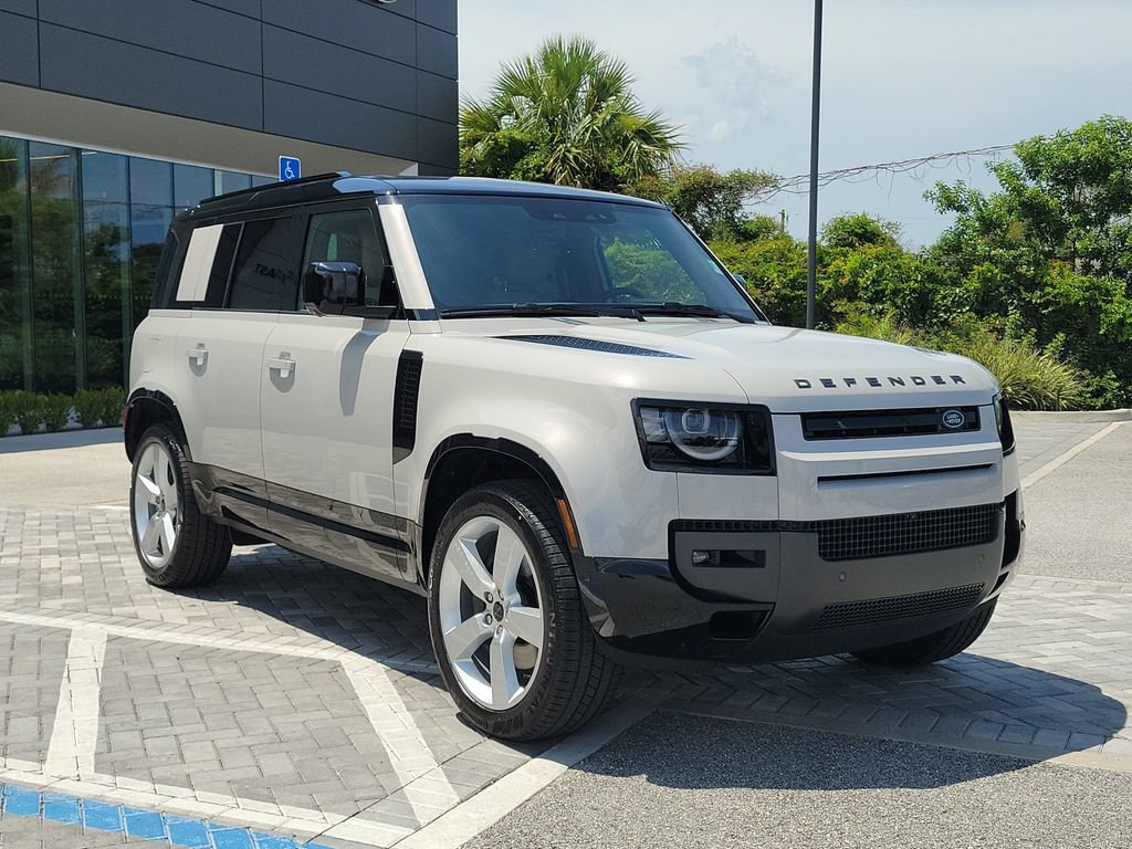 New 2026 Land Rover Defender 110 X-Dynamic SE AWD/4WD image 7