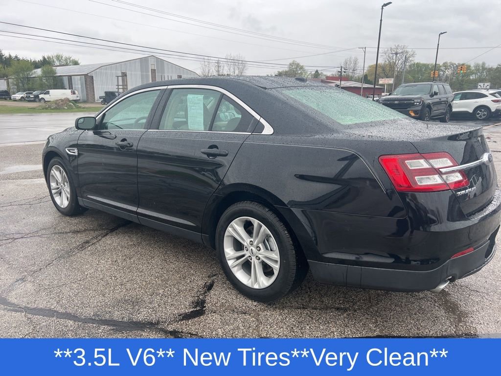 Used 2016 Ford Taurus SE FWD image 36