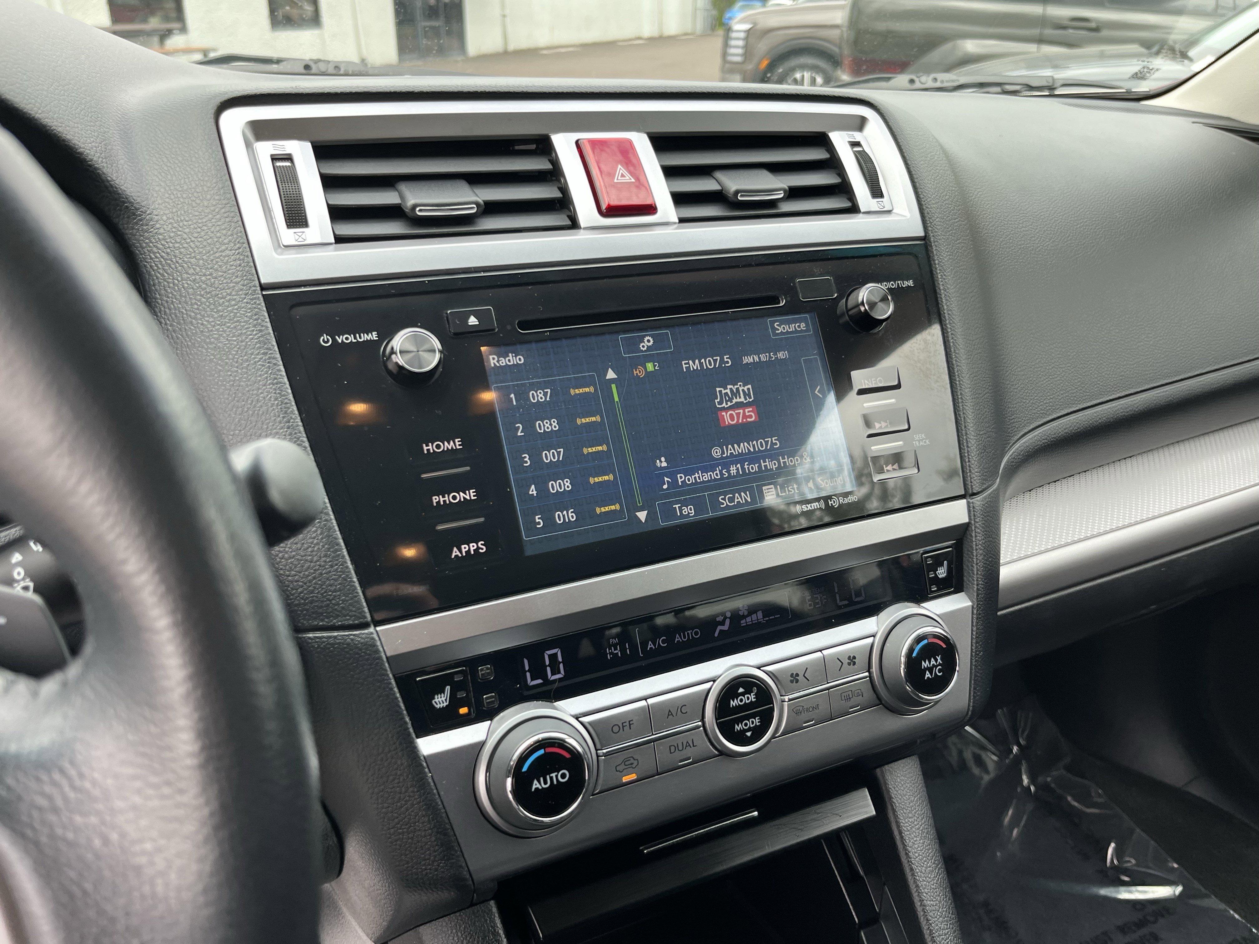 Used 2015 Subaru Outback 2.5i Premium AWD/4WD image 21
