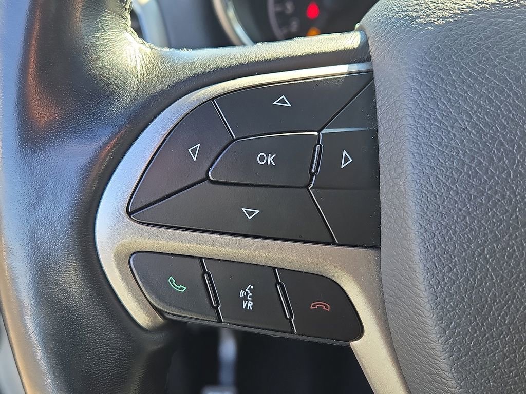 Used 2021 Jeep Grand Cherokee Limited image 22