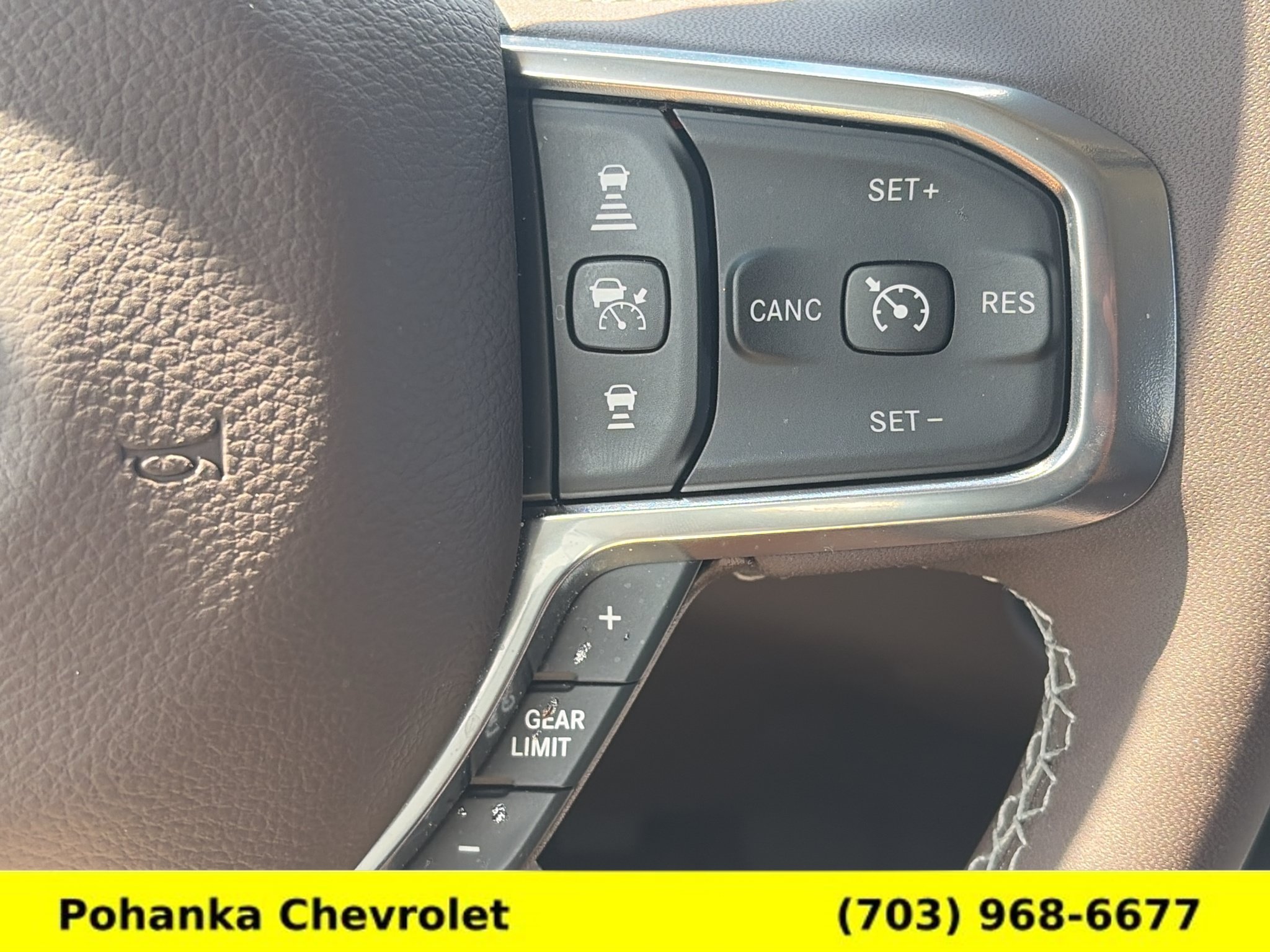 Used 2025 RAM 1500 Laramie AWD/4WD image 12