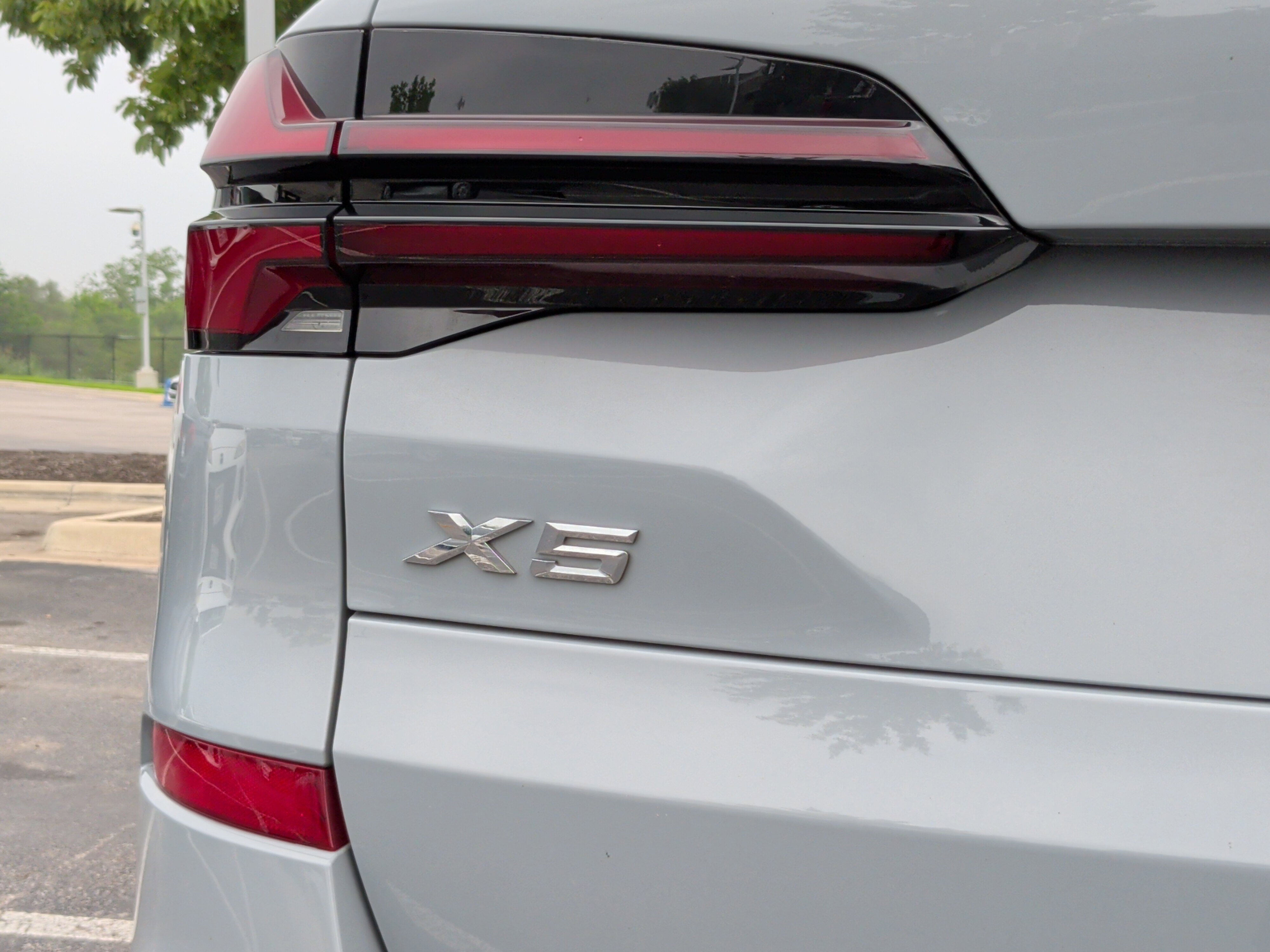 Certified 2024 BMW X5 xDrive40i w/ M Sport Package AWD/4WD image 11