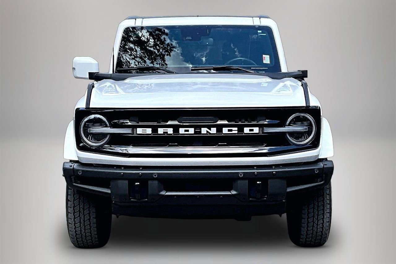 Used 2023 Ford Bronco Outer Banks image 3