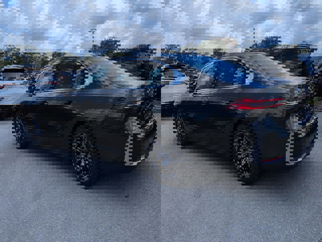 Used 2026 BMW 530i xDrive AWD/4WD image 7