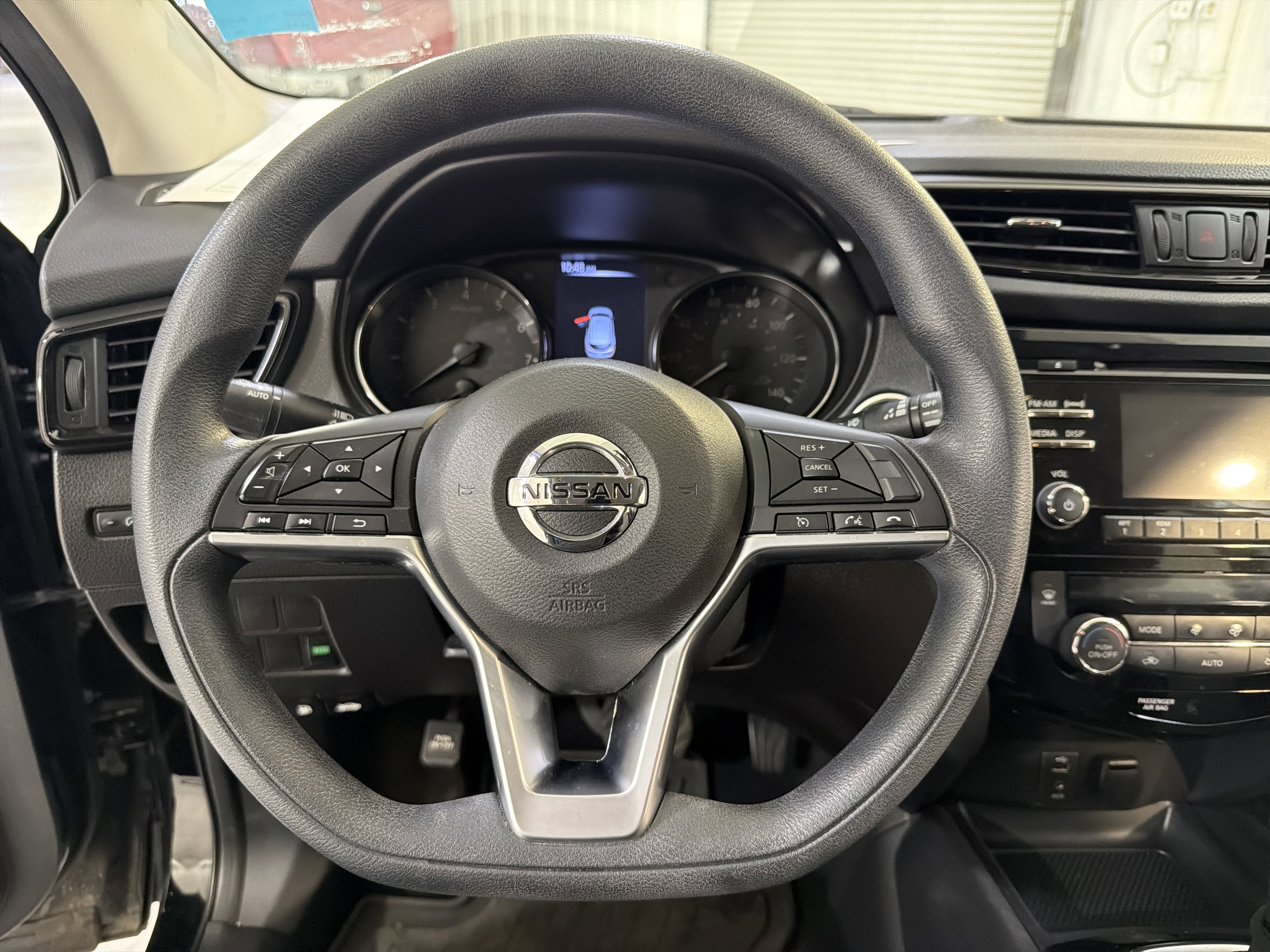 Used 2018 Nissan Rogue Sport SV image 15
