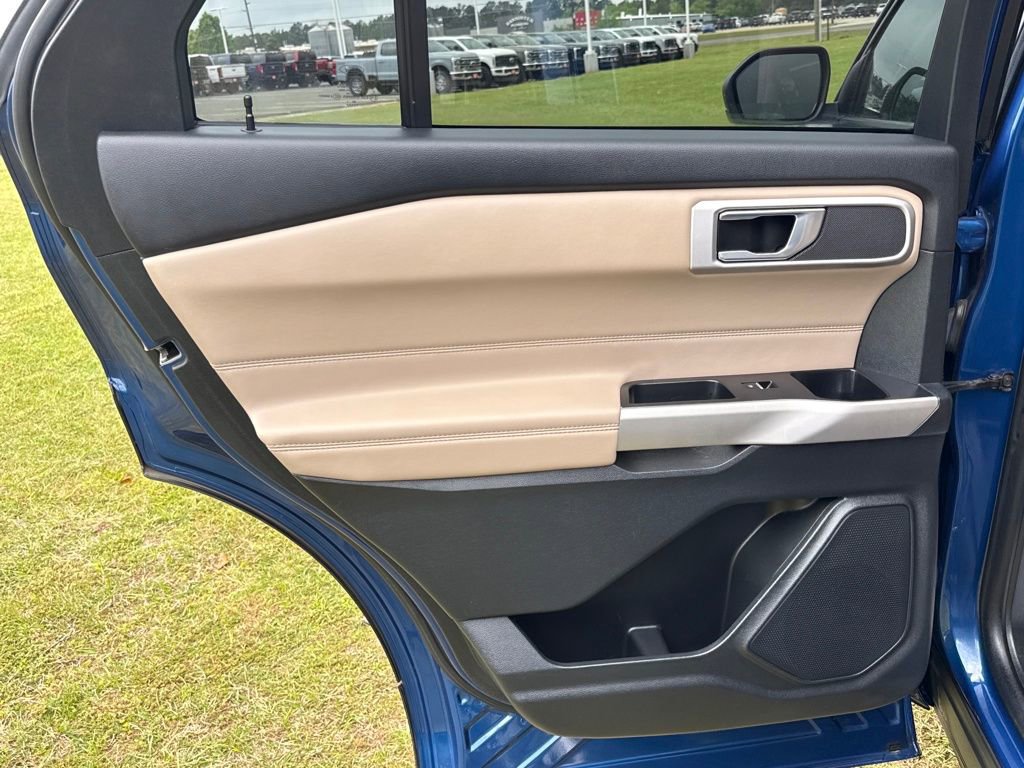 Used 2021 Ford Explorer XLT w/ Equipment Group 202A image 38