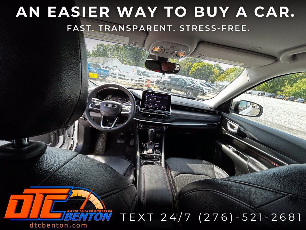 Used 2022 Jeep Compass Trailhawk w/ Trailer Tow Group AWD/4WD image 18